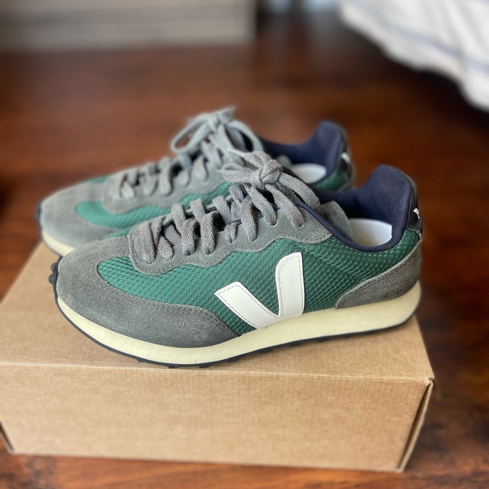 Veja Rio Branco Alveomesh navy polker white green sneakers size 37/ 6. With box